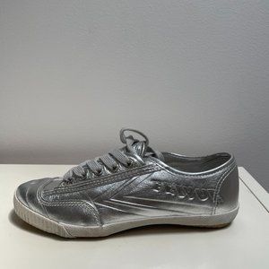 Metallic Silver Sneakers - EU size 36